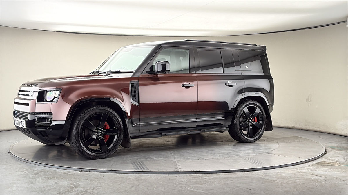 More views of Land Rover Defender 110