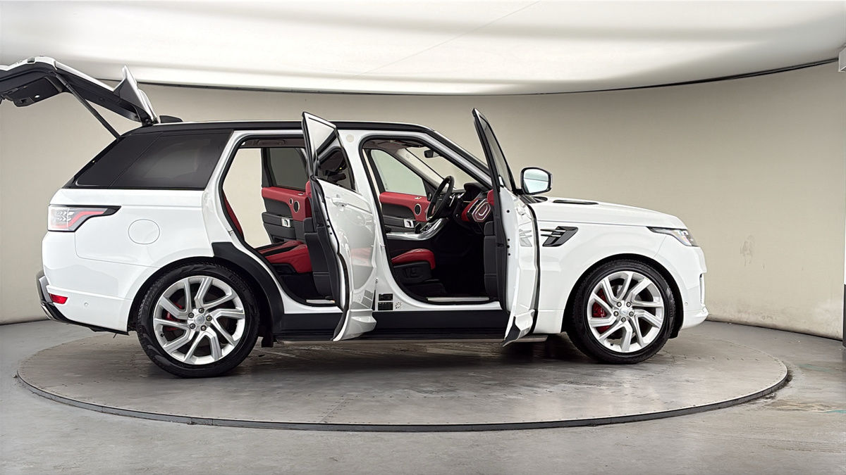 More views of Land Rover Range Rover Sport