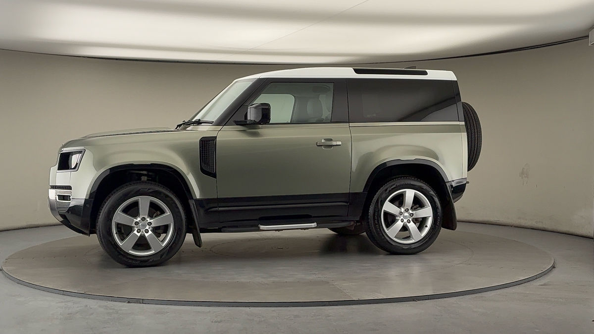 More views of Land Rover Defender 90