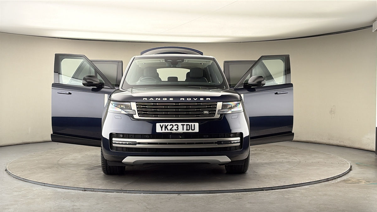 More views of Land Rover Range Rover