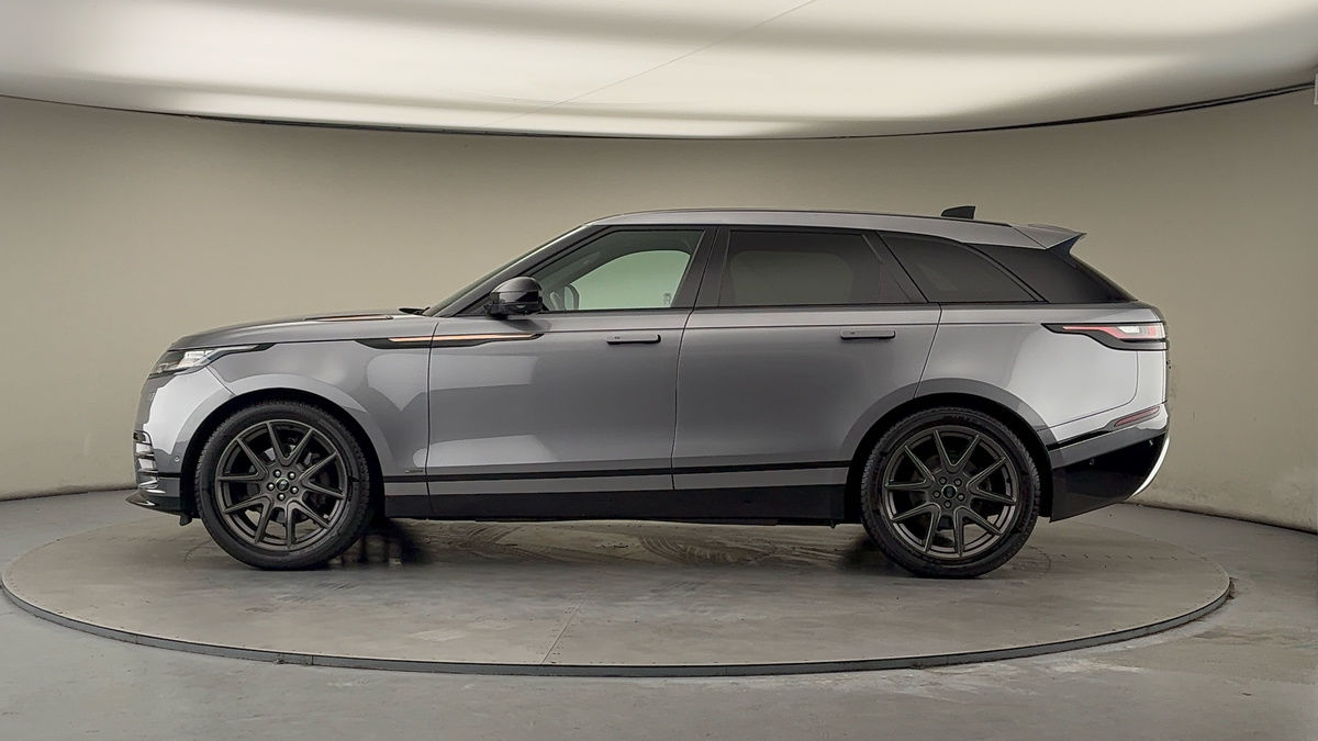 Land Rover Range Rover Velar Image 15