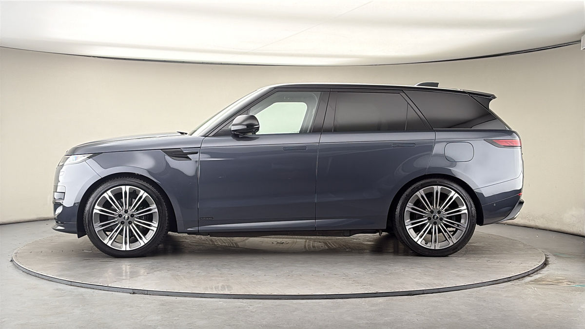 Land Rover Range Rover Sport Image 15