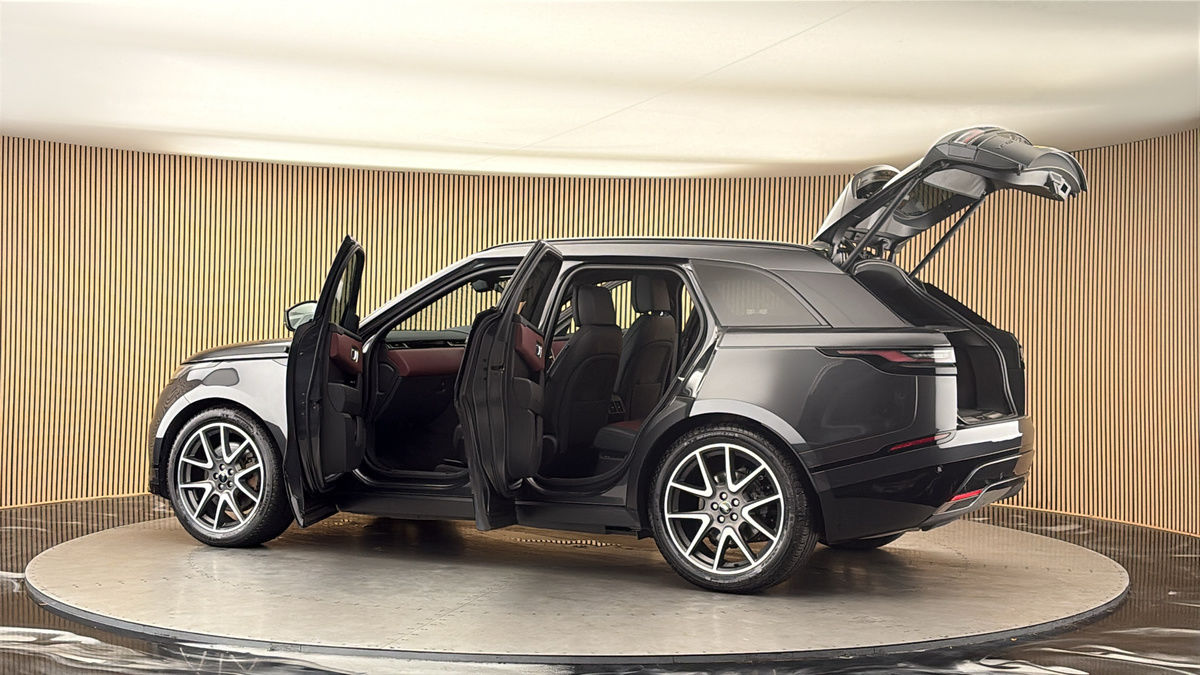More views of Land Rover Range Rover Velar