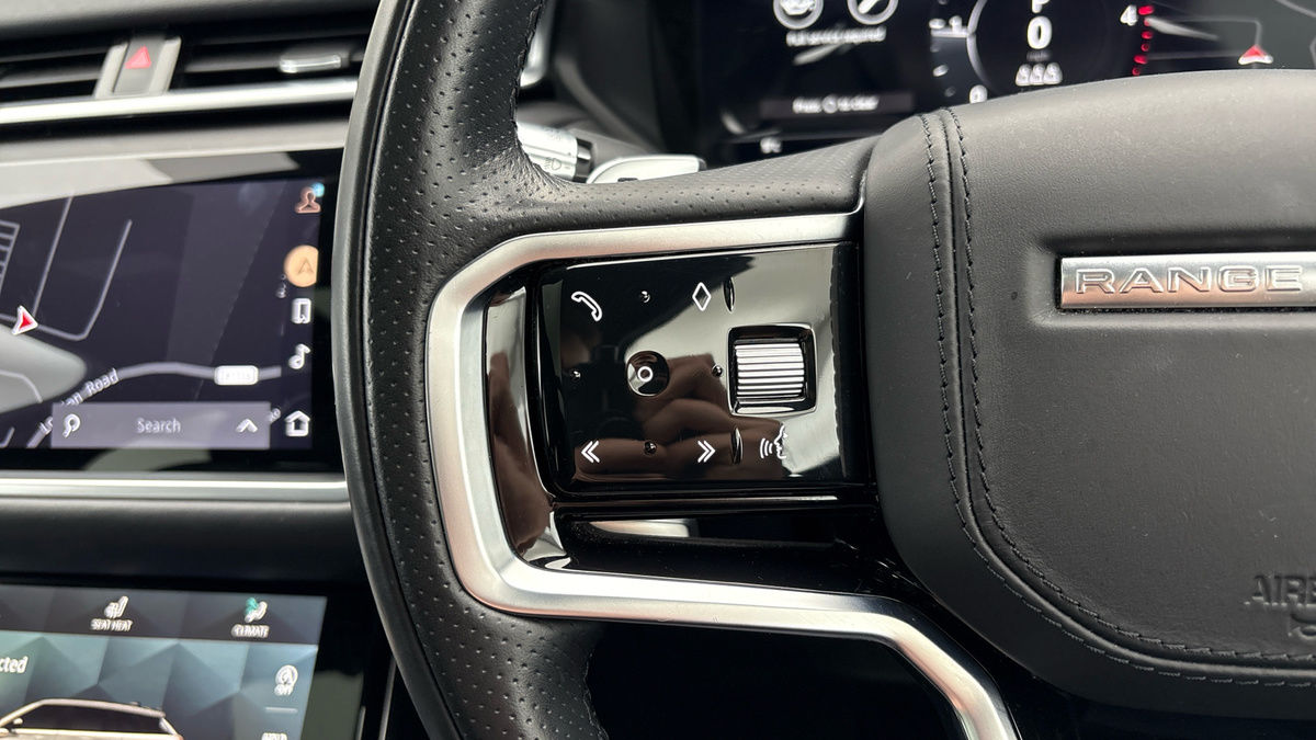 Land Rover Range Rover Velar Image 13