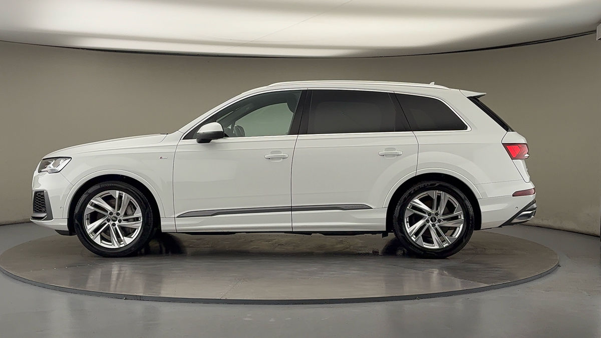 Audi Q7 Image 15