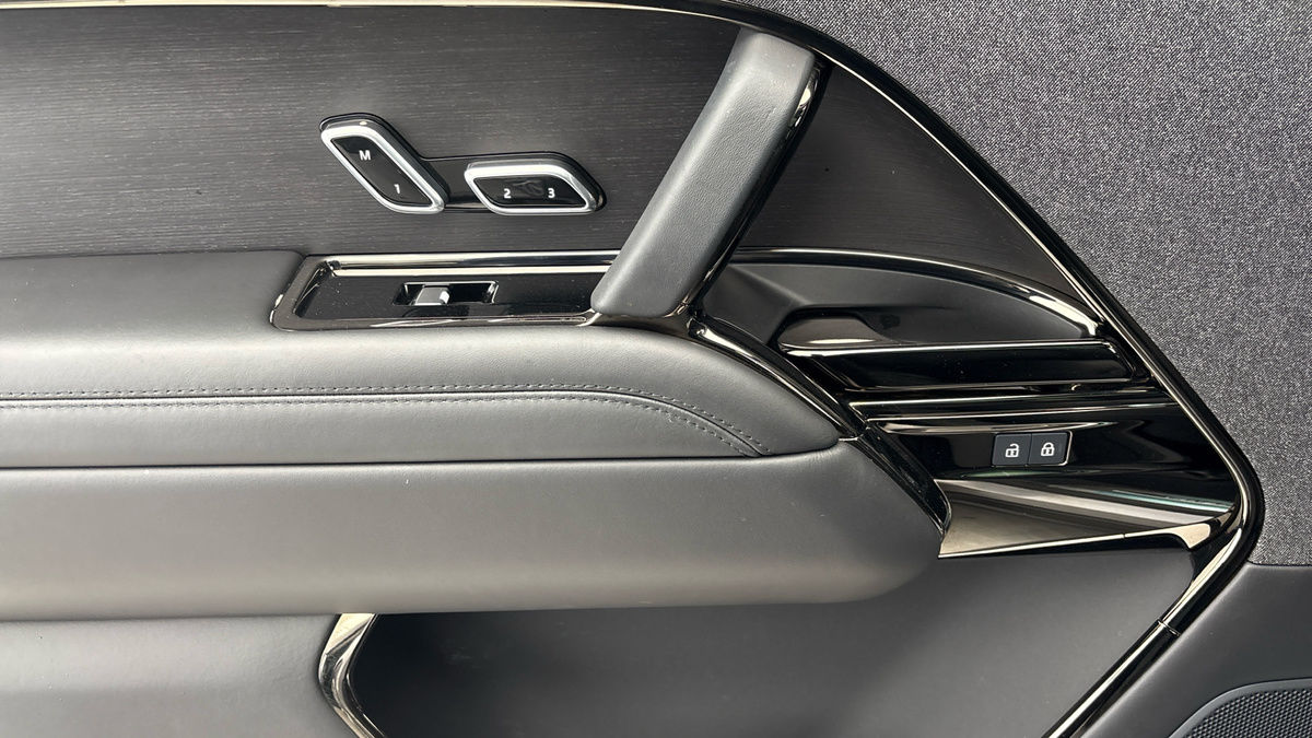 Land Rover Range Rover Sport Image 19