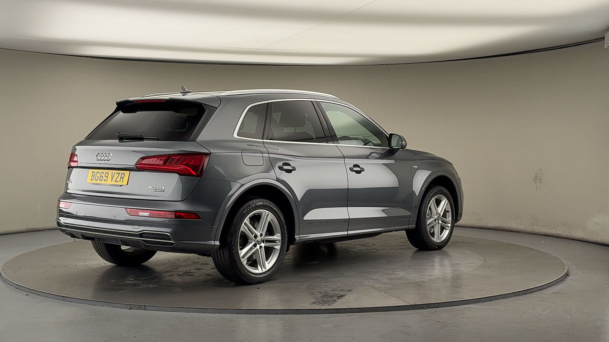 Audi Q5 Image 21