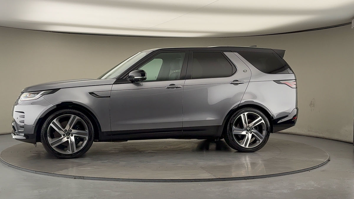 More views of Land Rover Discovery