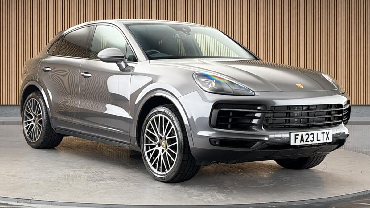 Porsche Cayenne Sticky Header Image