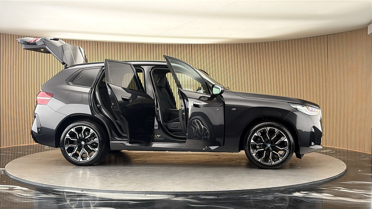 More views of BMW X3