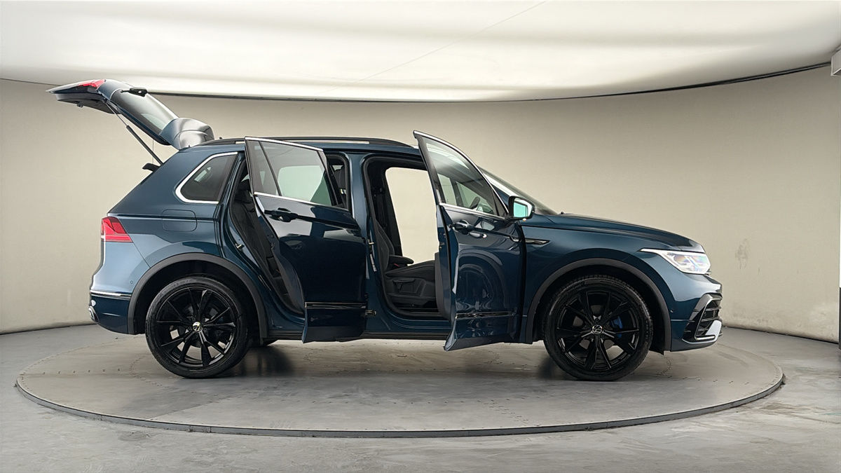 More views of Volkswagen Tiguan