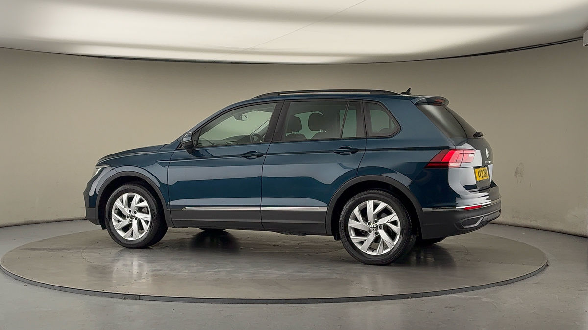 More views of Volkswagen Tiguan