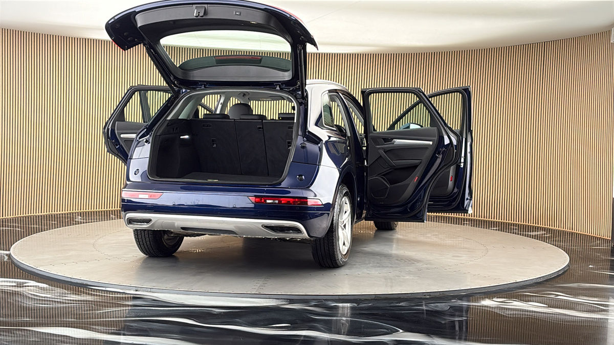 More views of Audi Q5