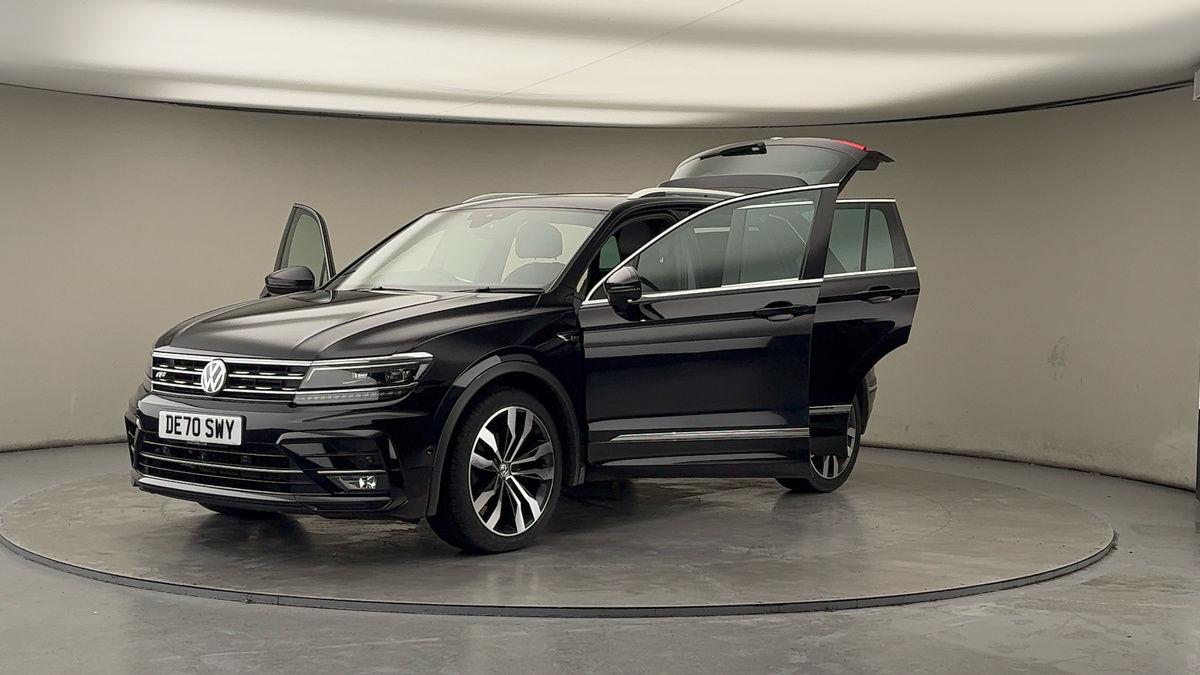 More views of Volkswagen Tiguan