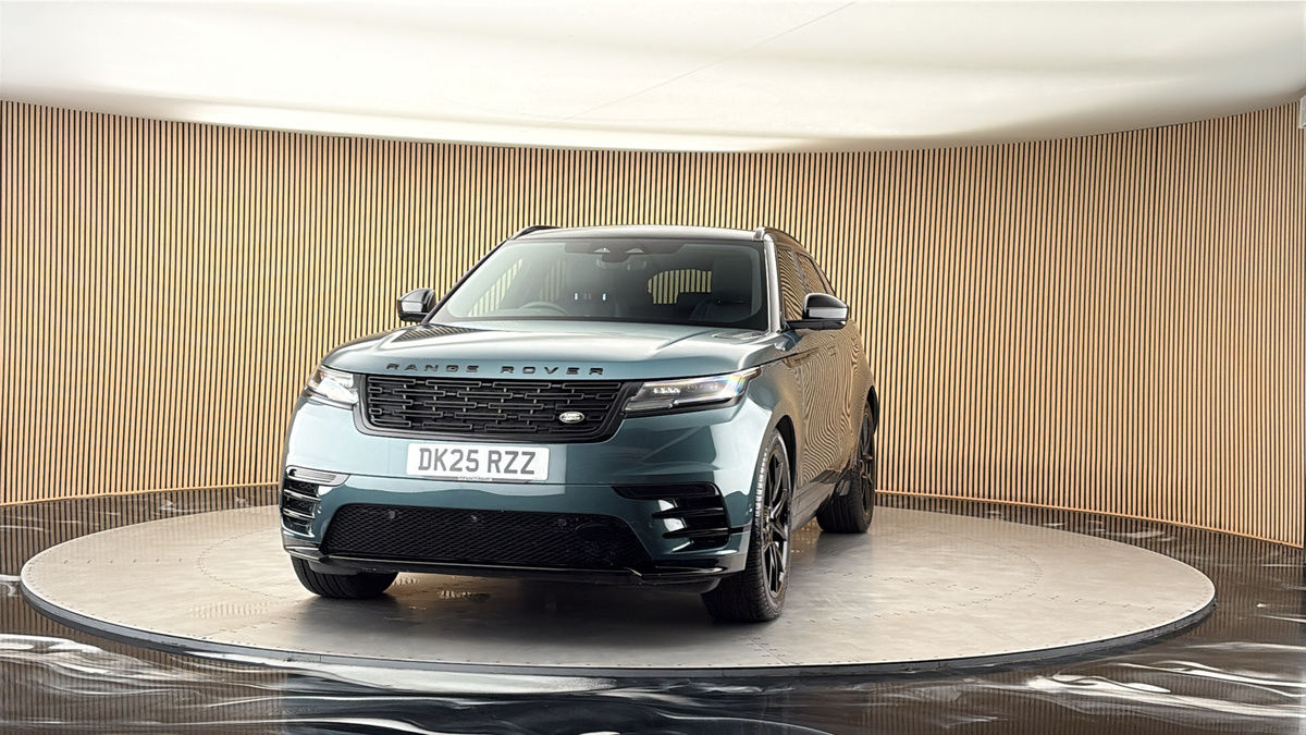 More views of Land Rover Range Rover Velar
