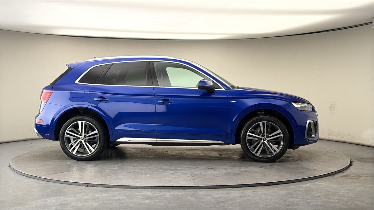More views of Audi Q5