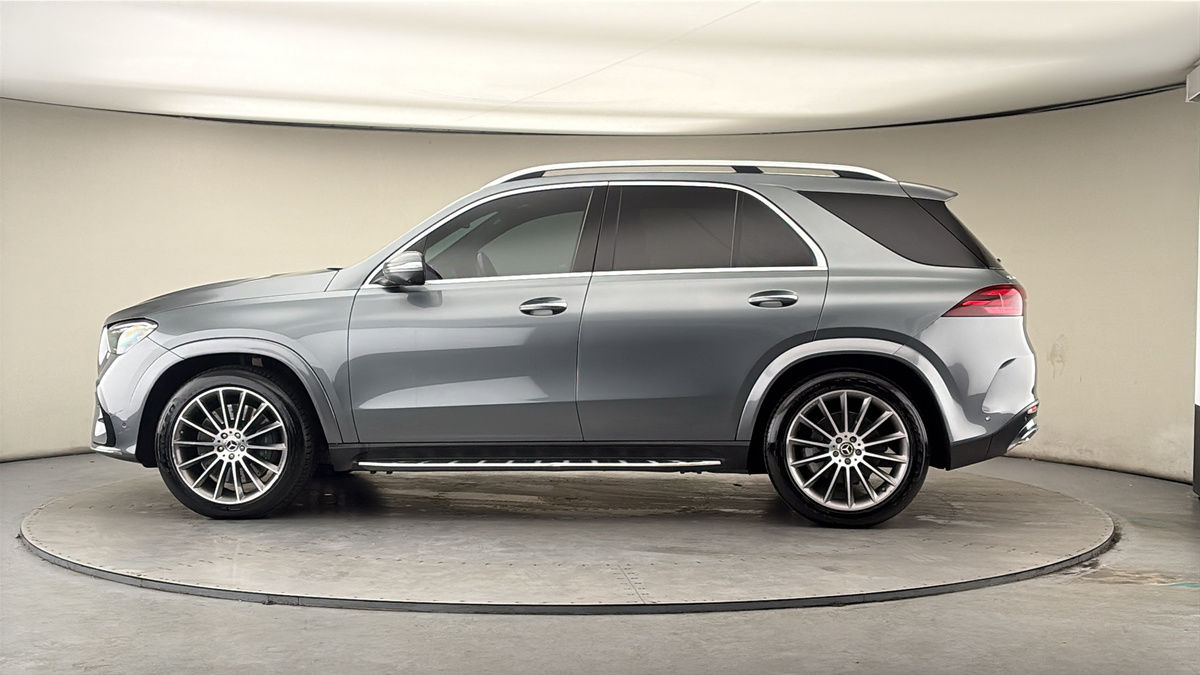More views of Mercedes-Benz GLE