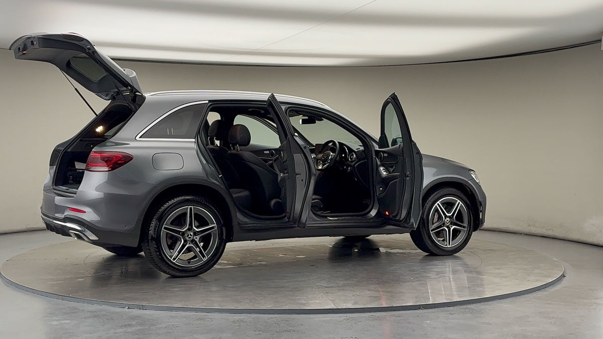 More views of Mercedes-Benz GLC
