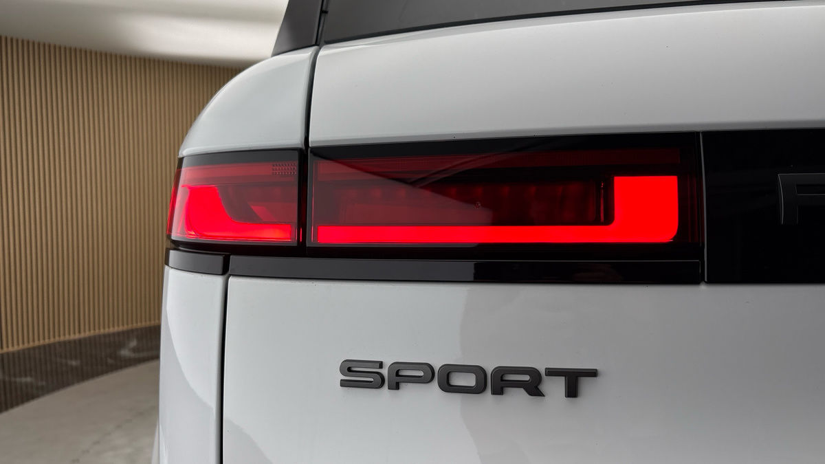 Land Rover Range Rover Sport Image 47