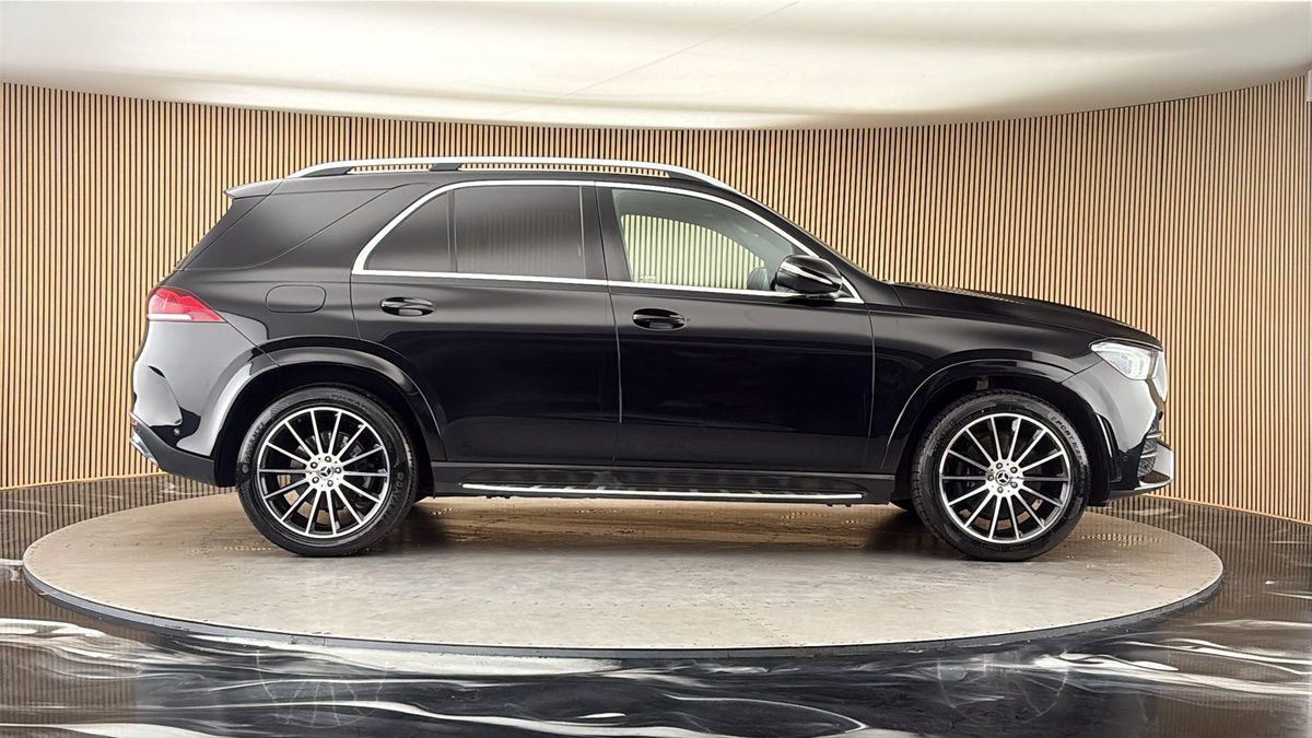 Mercedes-Benz GLE Image 16