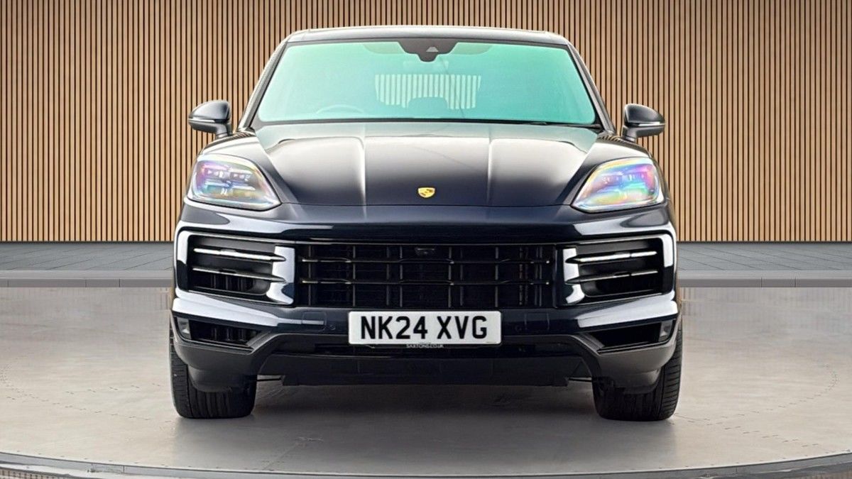 Porsche Cayenne Image 3