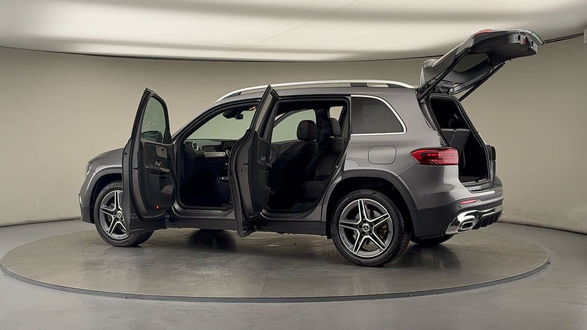 More views of Mercedes-Benz GLB