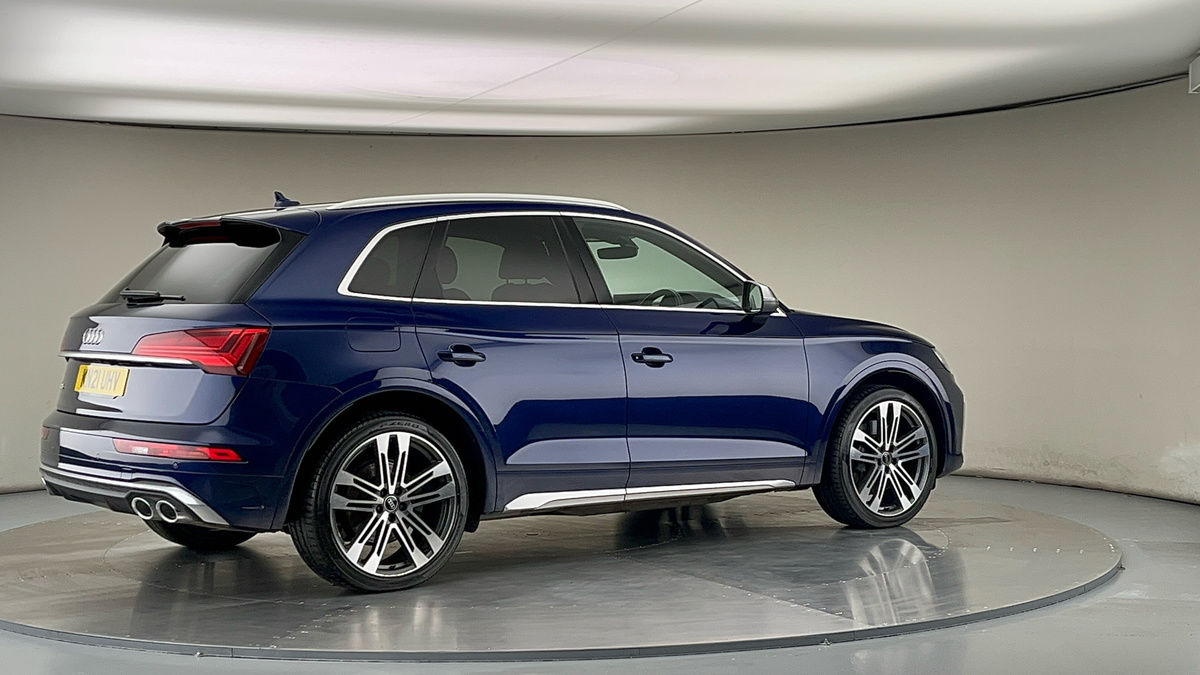 More views of Audi SQ5