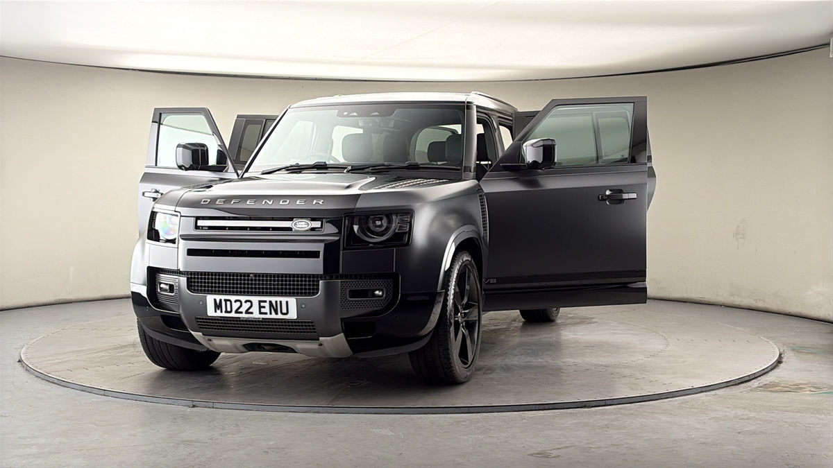 More views of Land Rover Defender 110