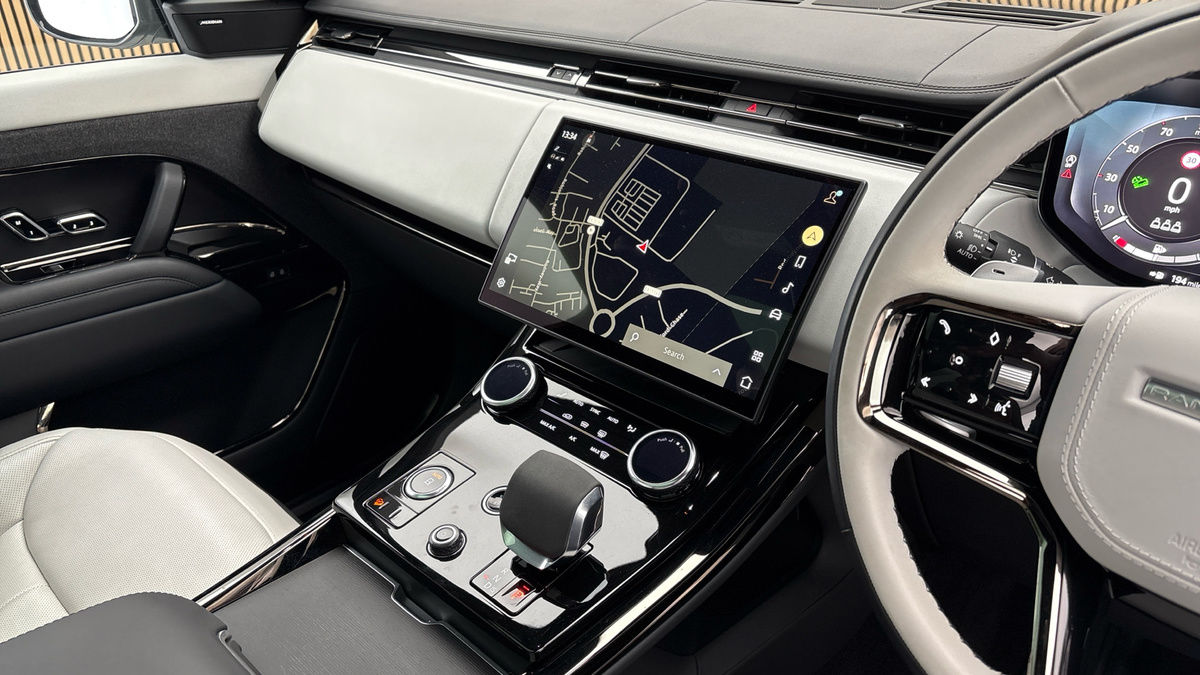 Land Rover Range Rover Sport Image 18
