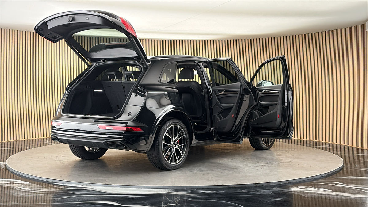 More views of Audi Q5