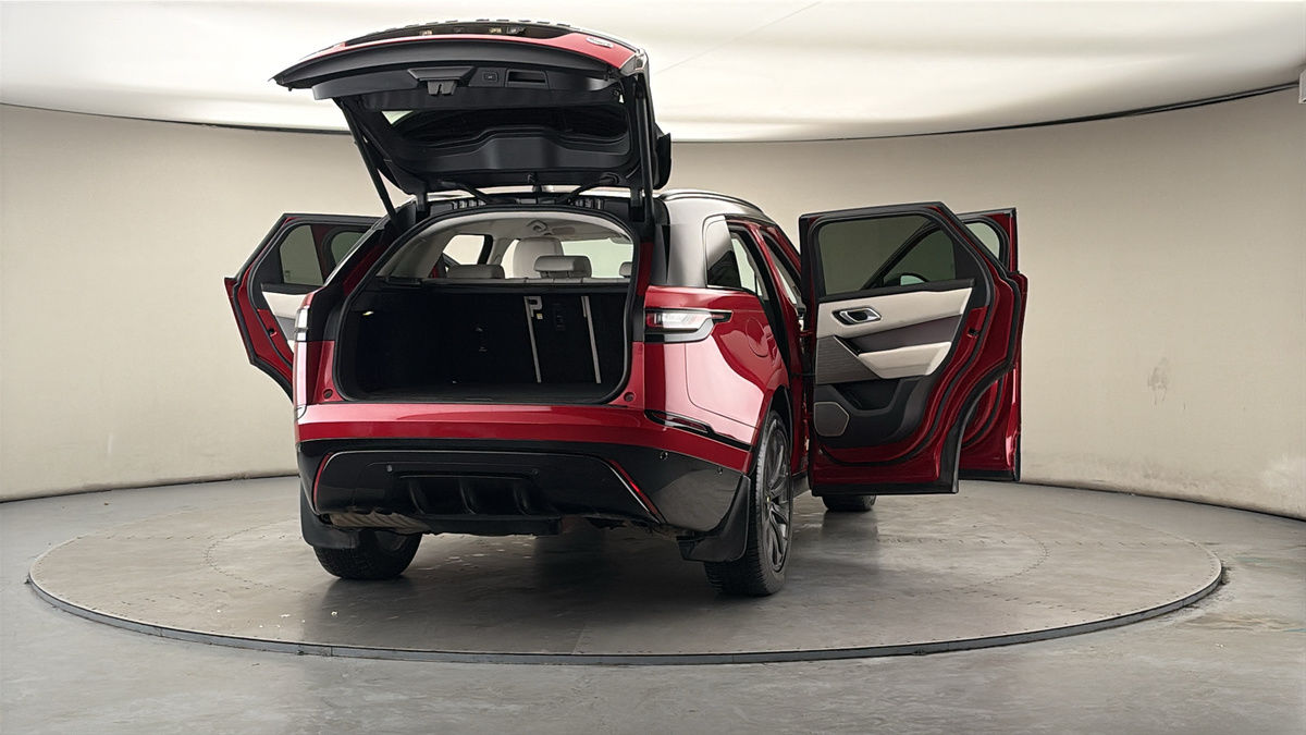 More views of Land Rover Range Rover Velar