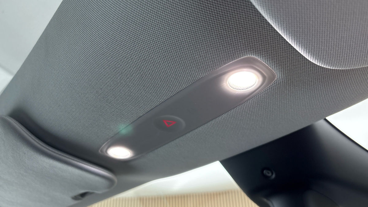 Tesla Model Y Image 32