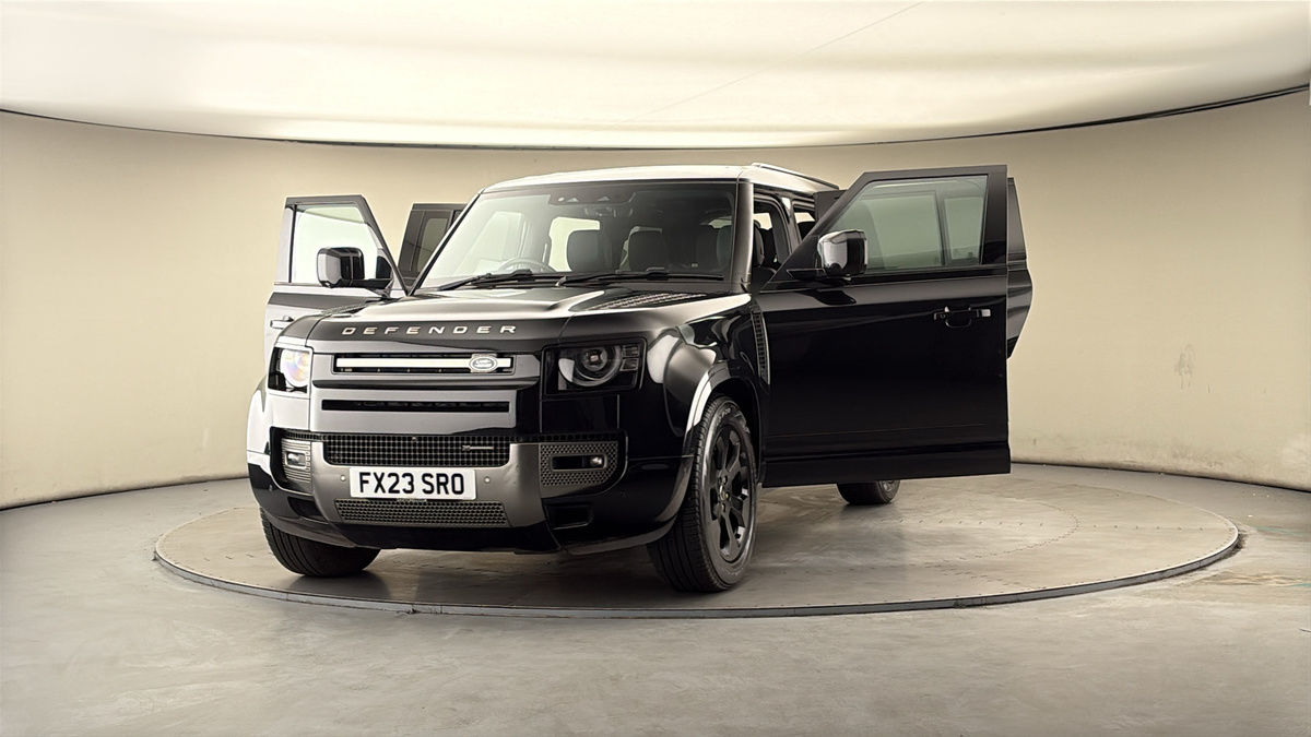 More views of Land Rover Defender 130