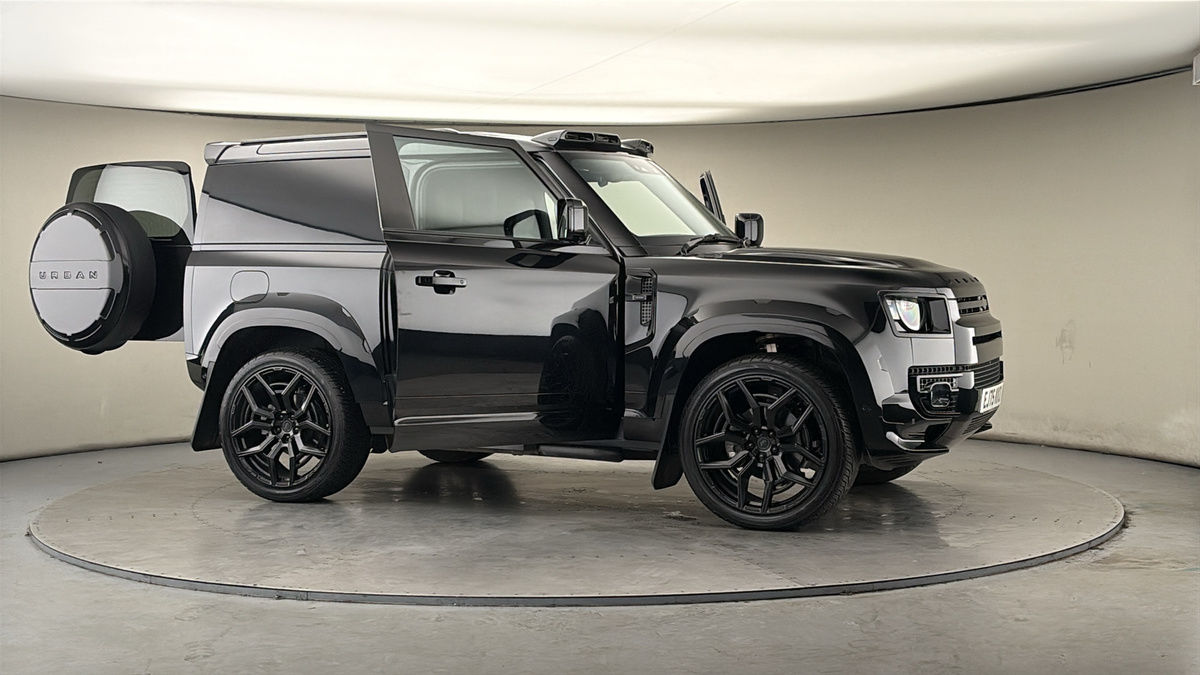 More views of Land Rover Defender 90
