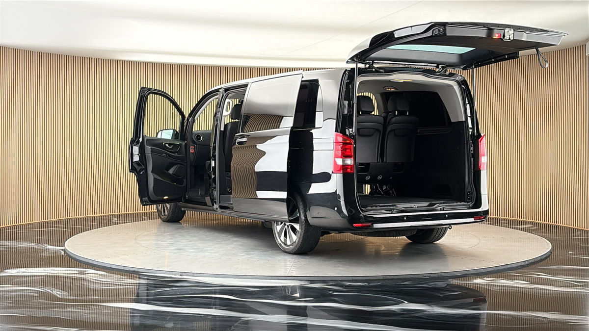 Mercedes-Benz Vito Image 23