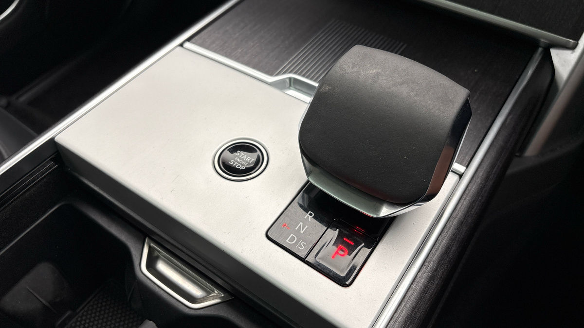 Land Rover Range Rover Image 25