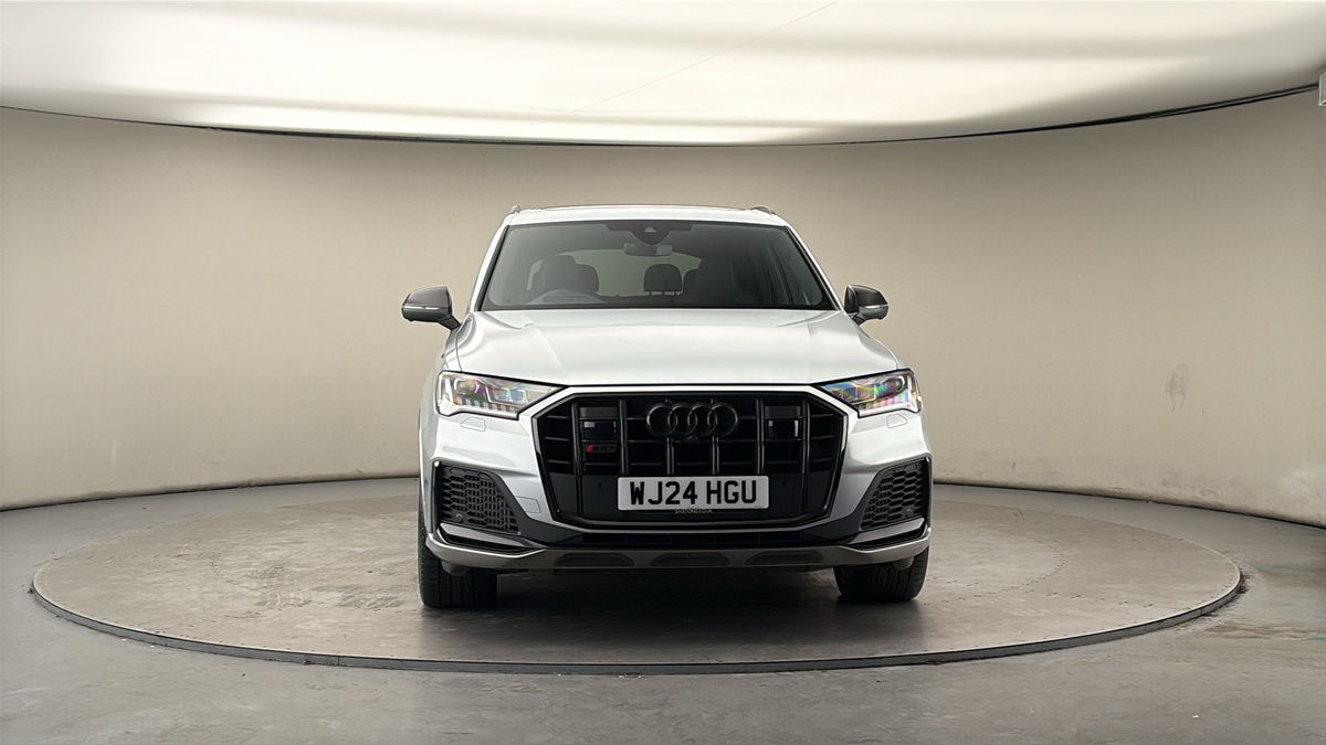 More views of Audi SQ7