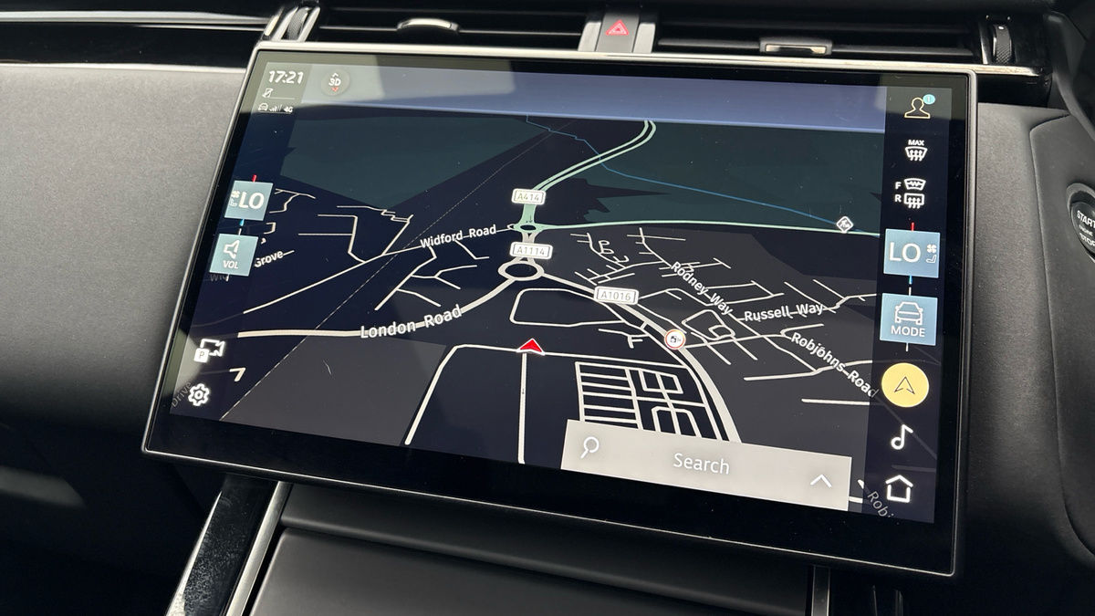 More views of Land Rover Range Rover Velar