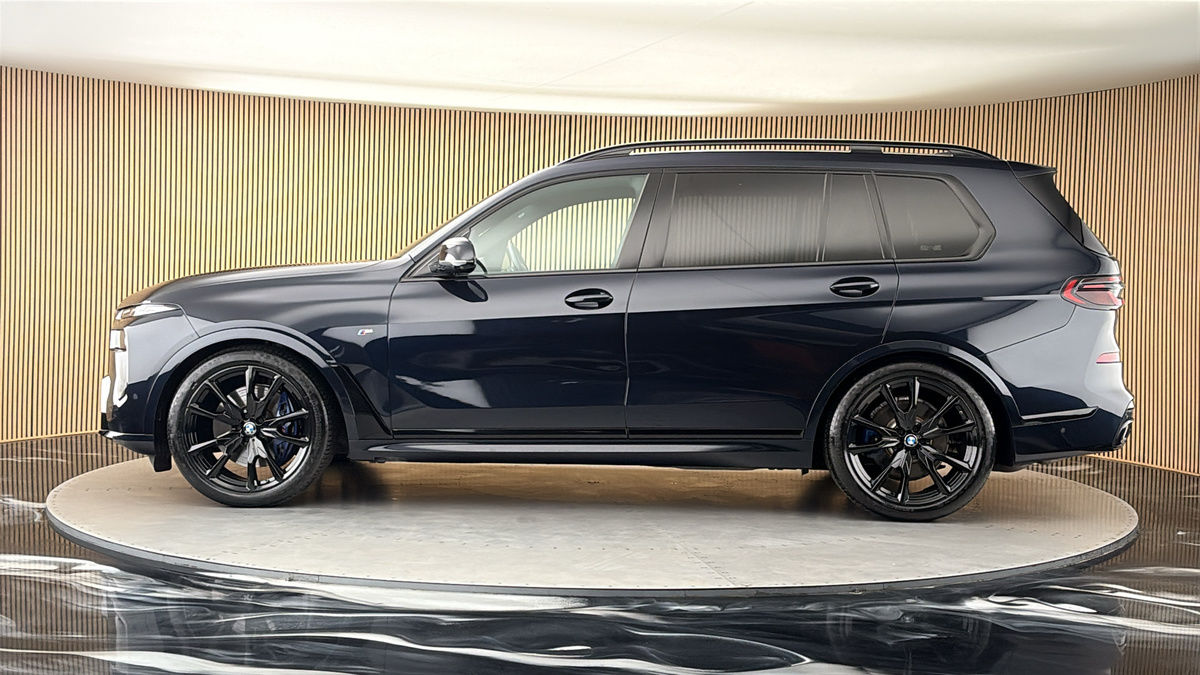 BMW X7 Image 15