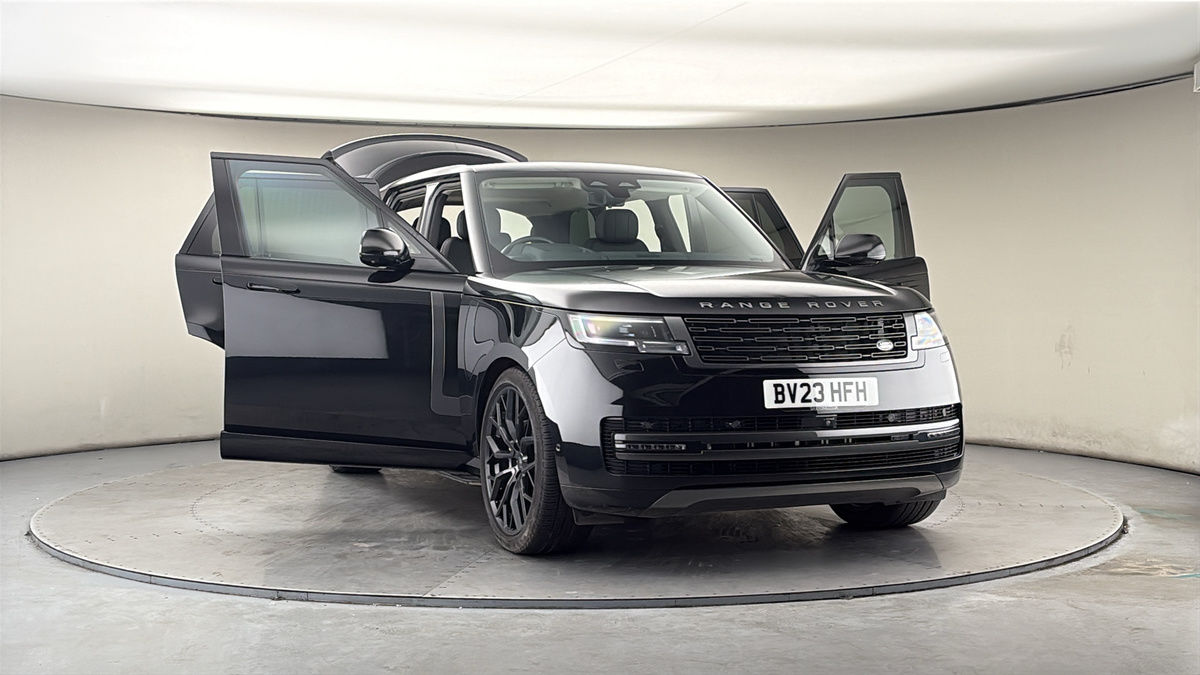 More views of Land Rover Range Rover