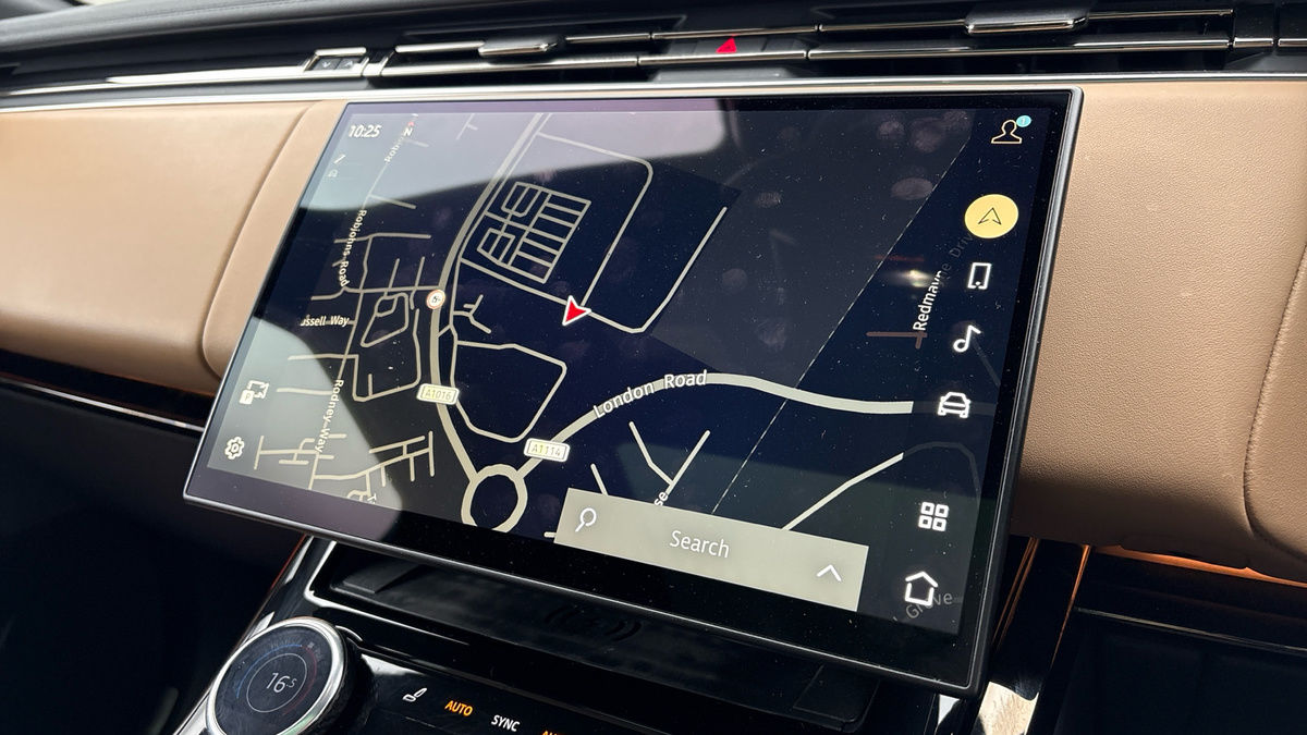 Land Rover Range Rover Sport Image 17