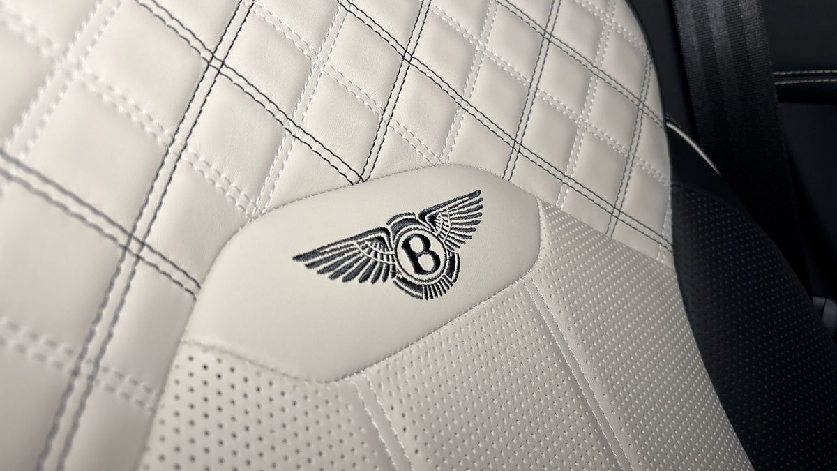 Bentley Bentayga Image 27