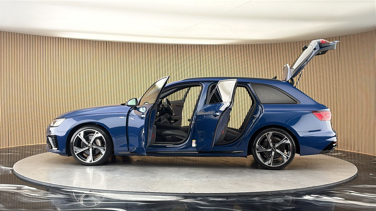 More views of Audi A4 Avant