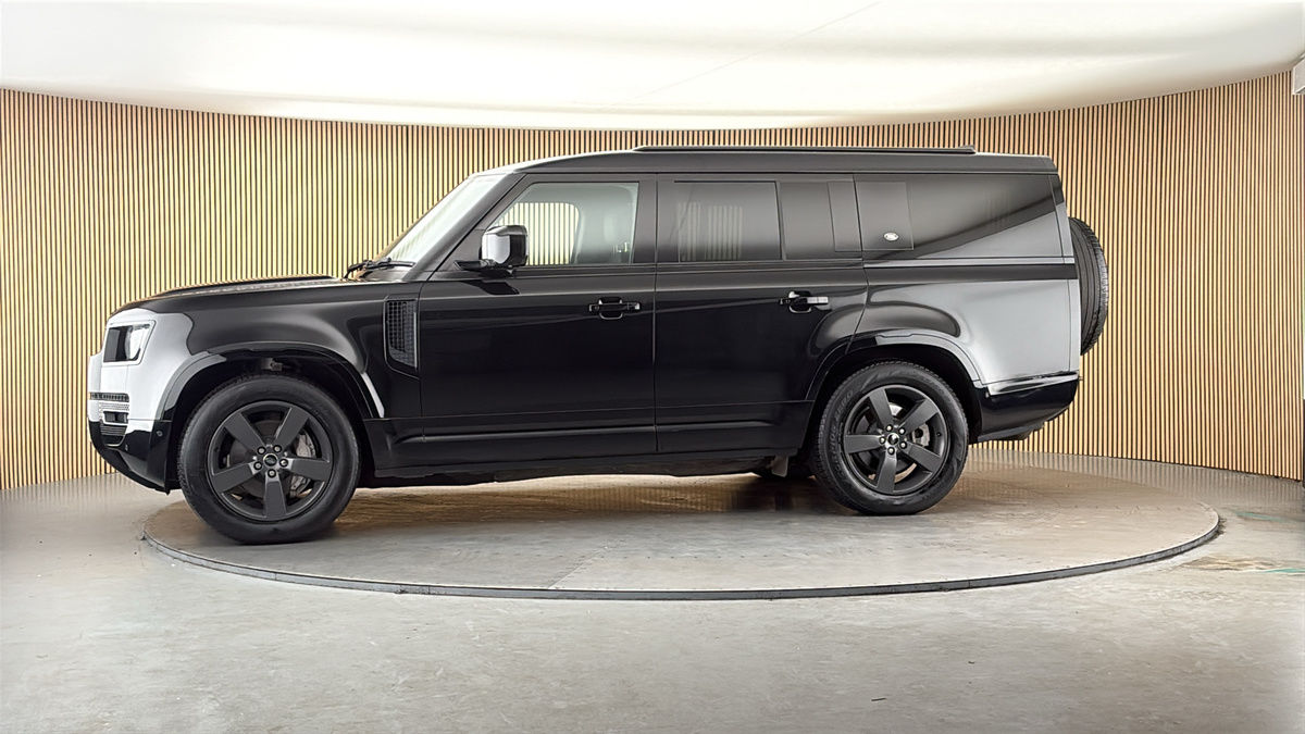 More views of Land Rover Defender 130