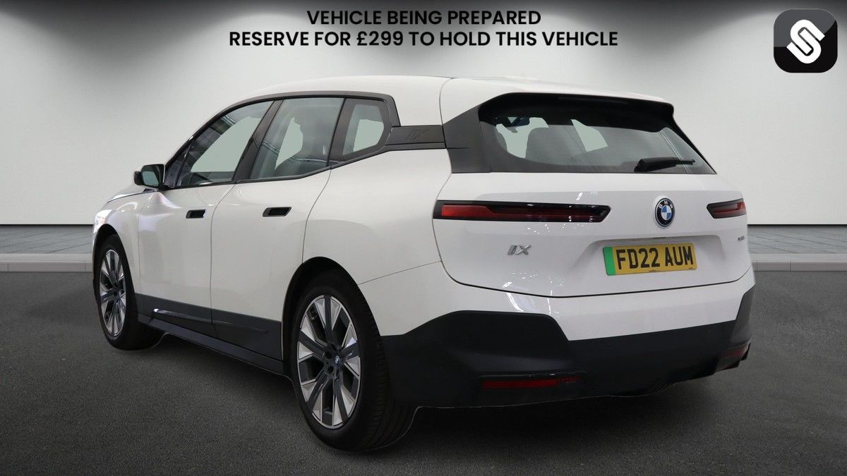 BMW iX Image 3