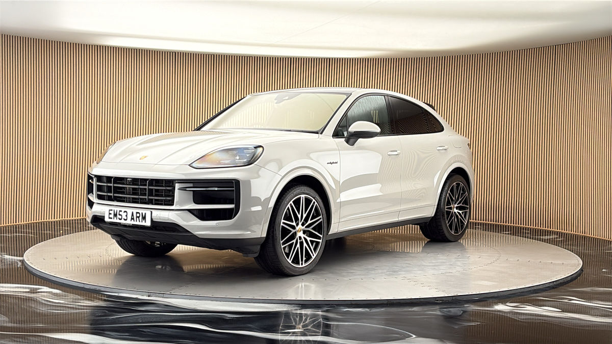 More views of Porsche Cayenne