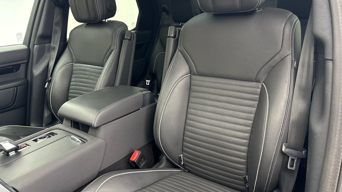 Land Rover Discovery Image 7
