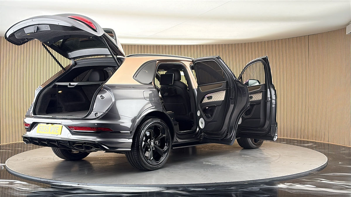 More views of Bentley Bentayga