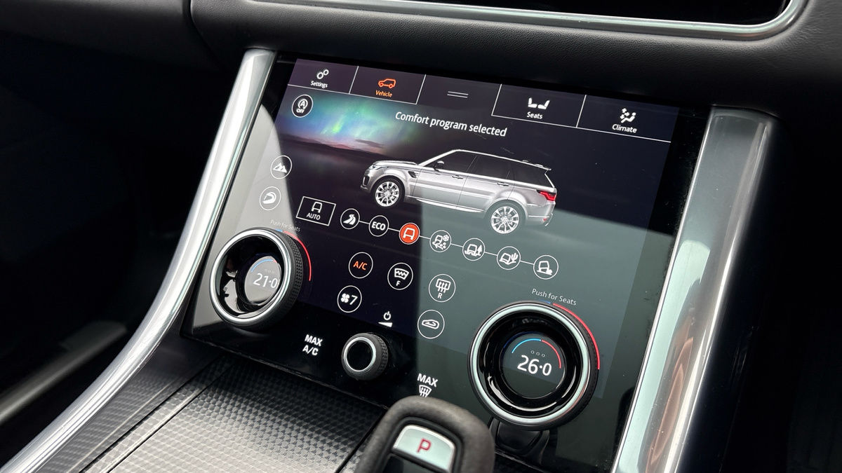Land Rover Range Rover Sport Image 28