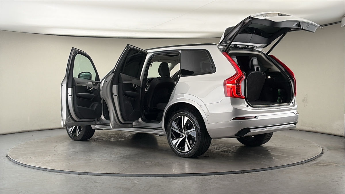 More views of Volvo XC90